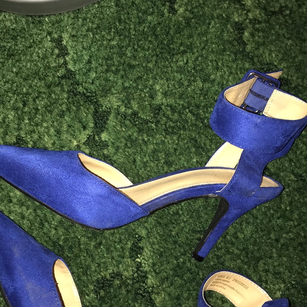 Blue strap, pointed heels